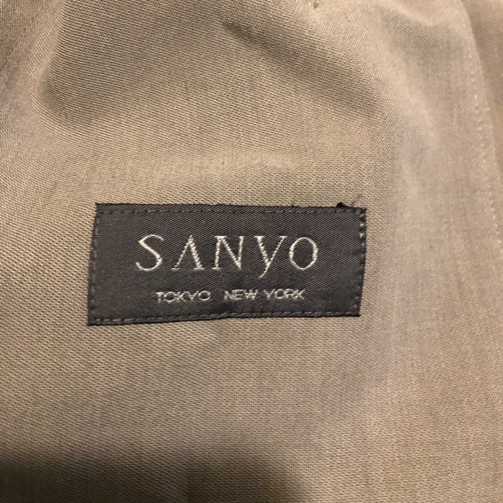 Sanyo trenchcoat